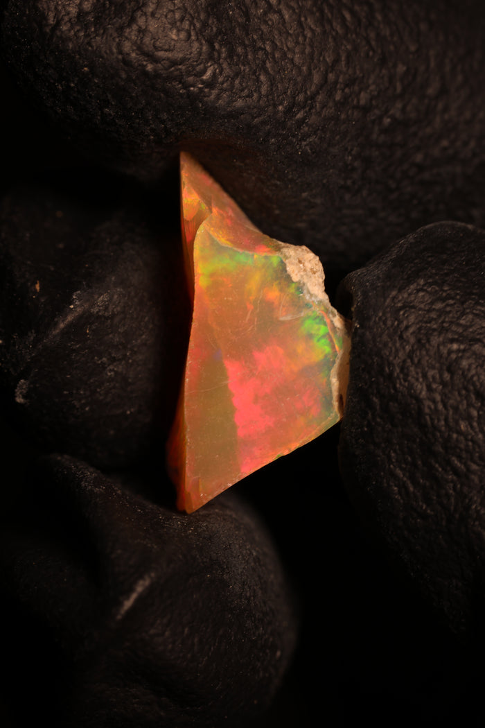 0.81g Rough Ethiopian Jewelry Grade Welo Opal