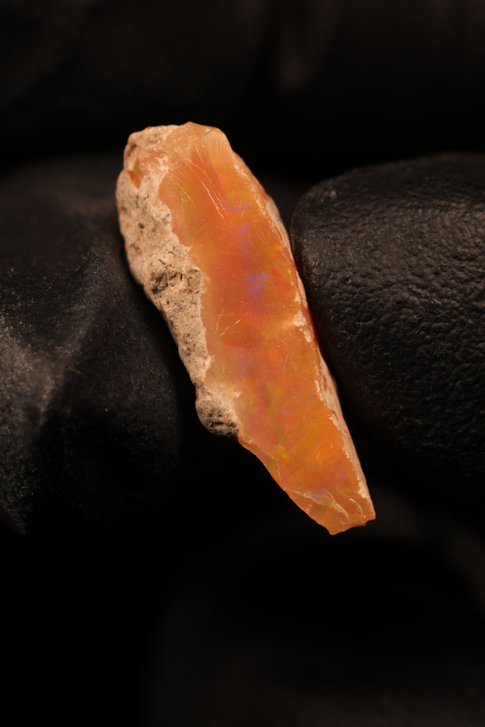 0.82g Rough Ethiopian Jewelry Grade Welo Opal