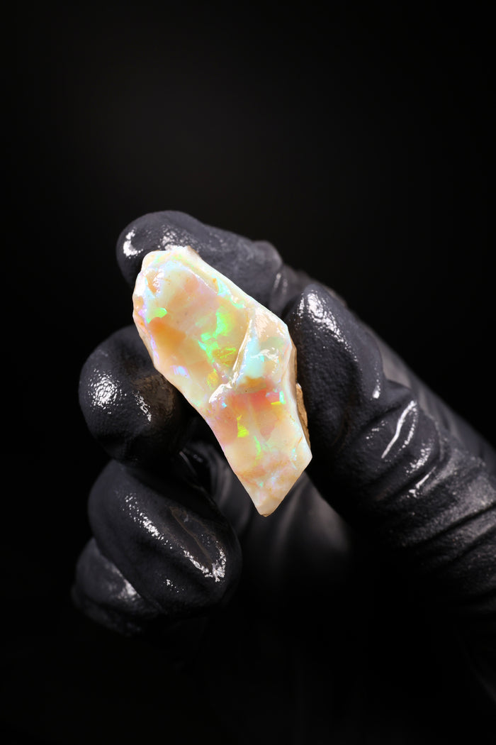 8.32g Rough Ethiopian Chalk Opal