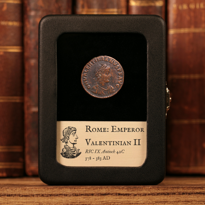 Rome, Emperor Valentinian II, AE2, Emperor Holding Victory Reverse - 378 to 383 CE - Roman Empire