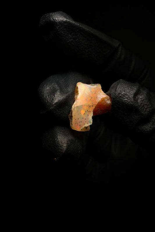 0.86g Rough Ethiopian Jewelry Grade Welo Opal