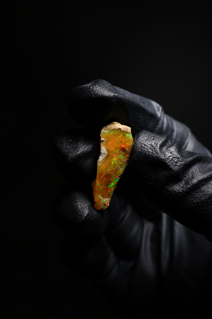 0.87g Rough Ethiopian Jewelry Grade Welo Opal