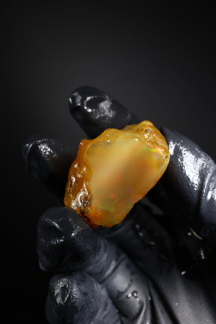 19.10g Rough Ethiopian Welo Specimen Opal