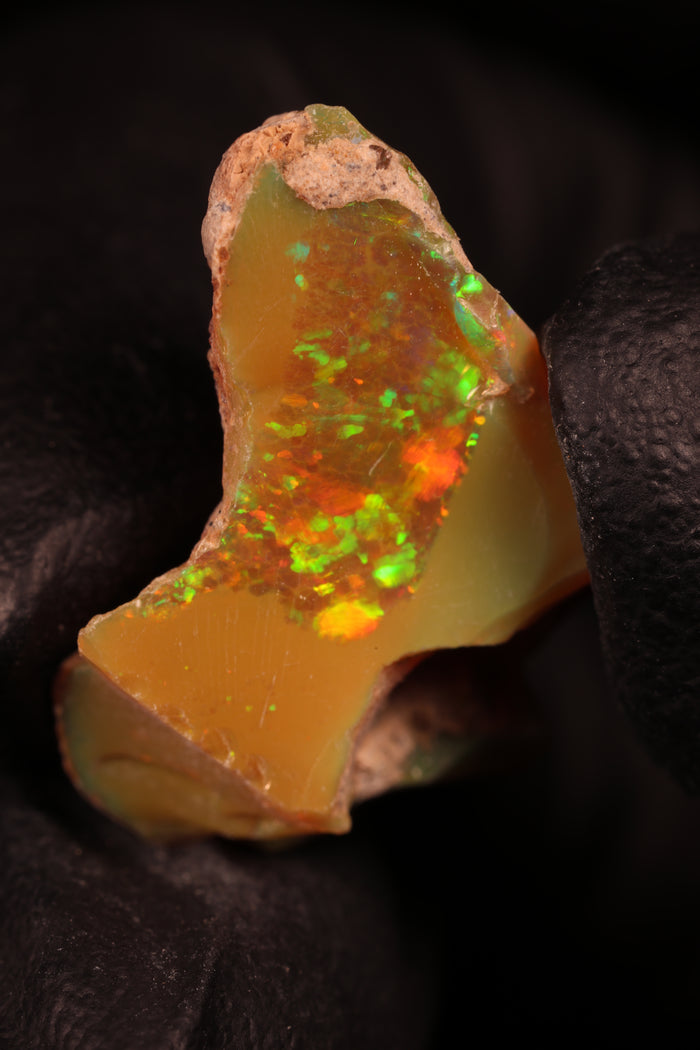 2.01g Rough Ethiopian Jewelry Grade Welo Opal