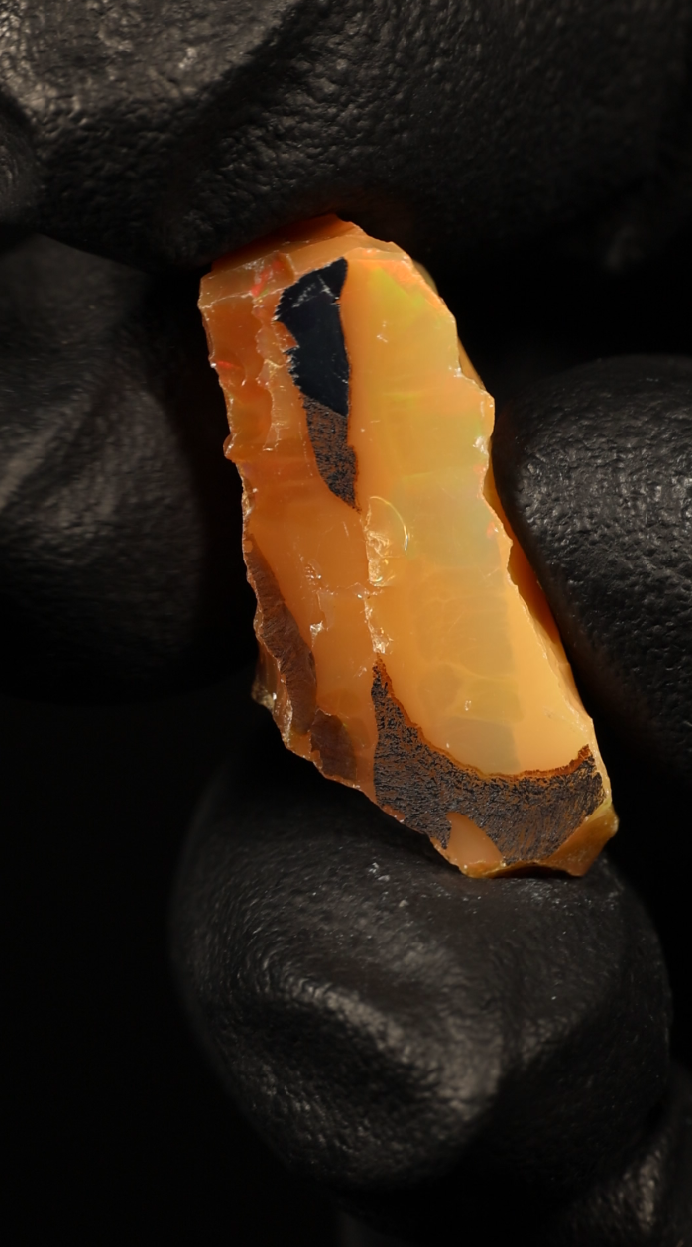 2.21g Rough Ethiopian Jewelry Grade Welo Opal