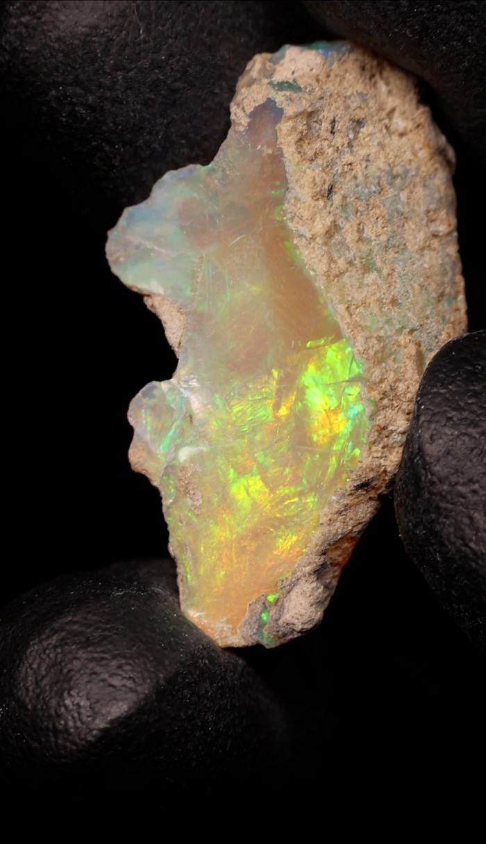 2.52g Rough Ethiopian Jewelry Grade Welo Opal
