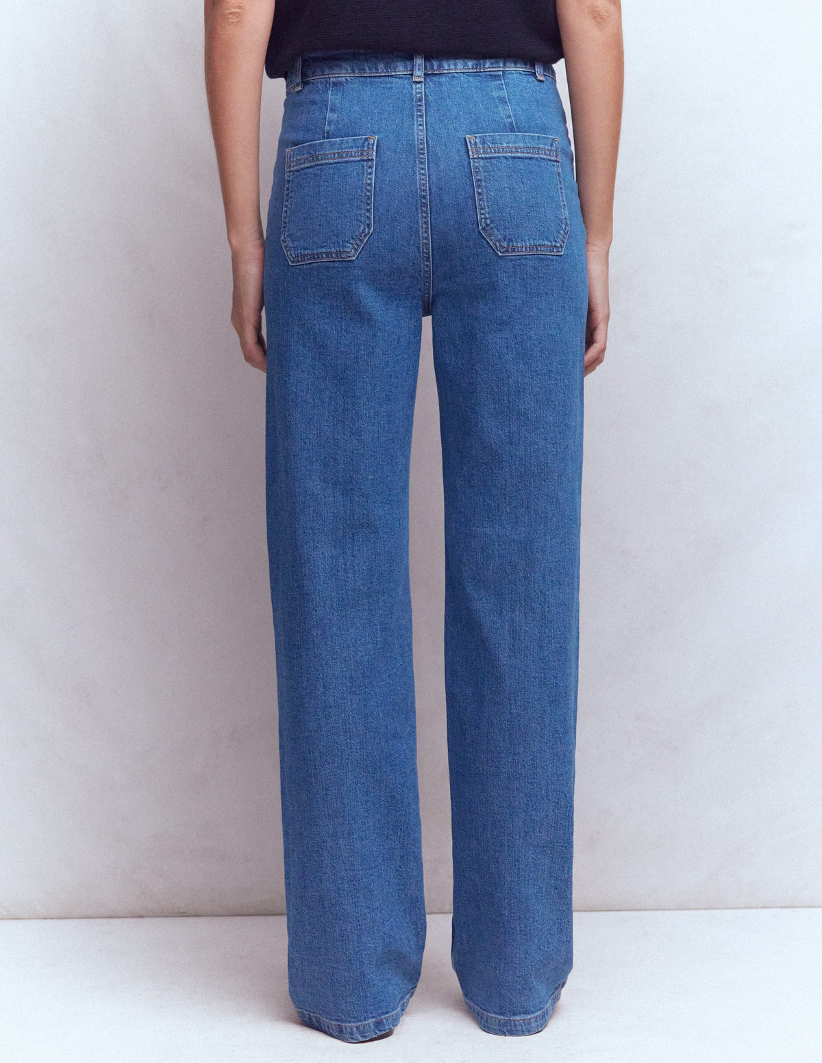 Straight Leg Pocket Jeans-Mid Vintage