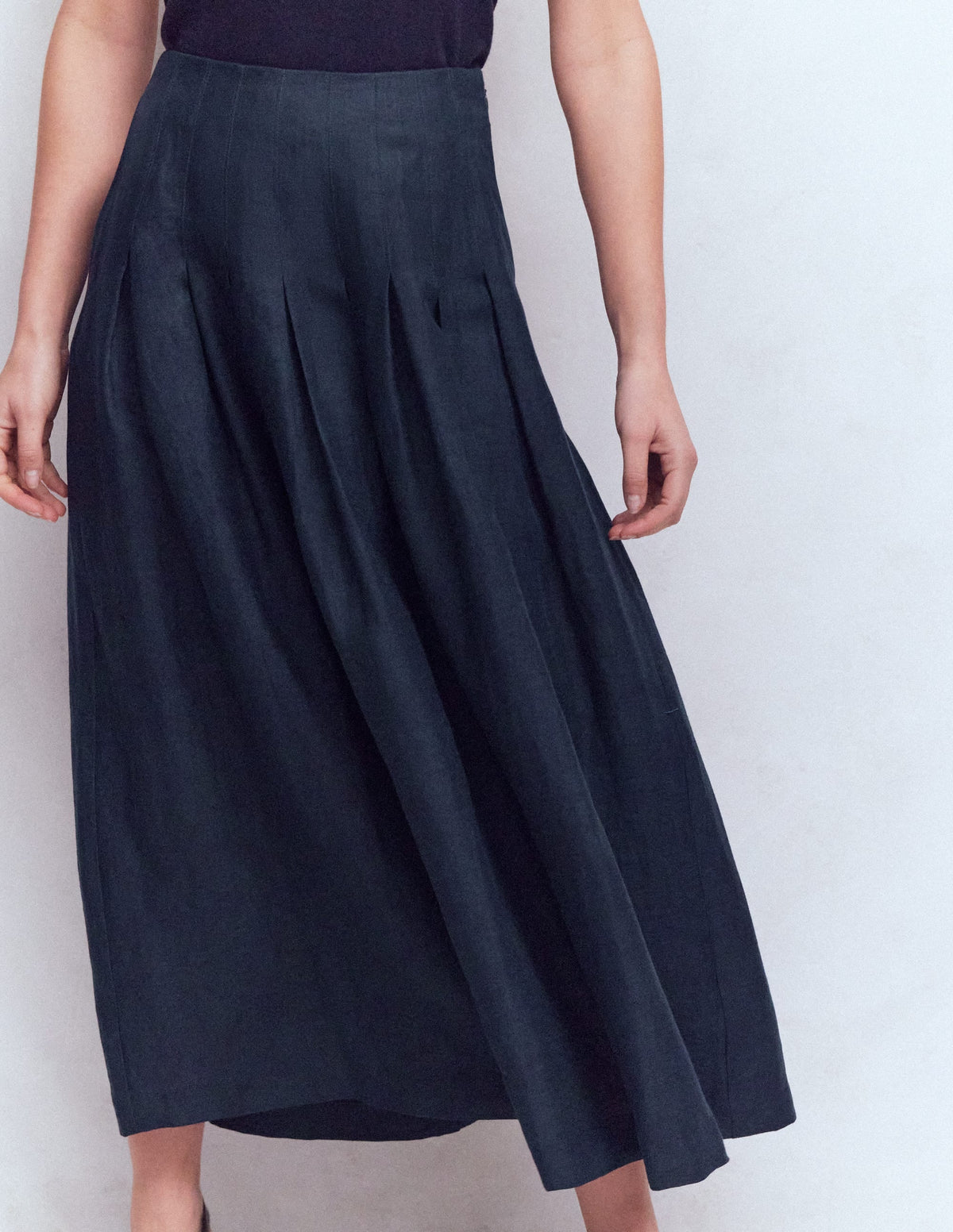 Valentina Linen Skirt-Navy