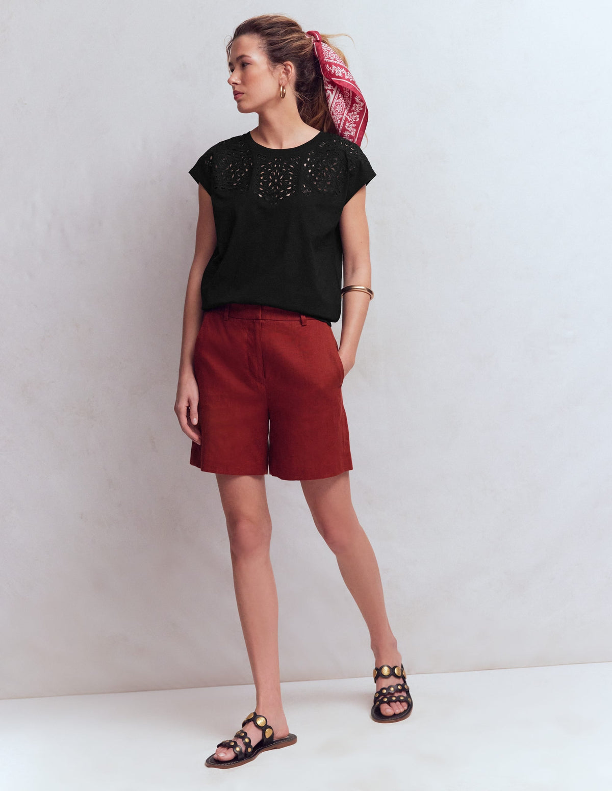 Willow Broderie T-shirt-Black Beauty
