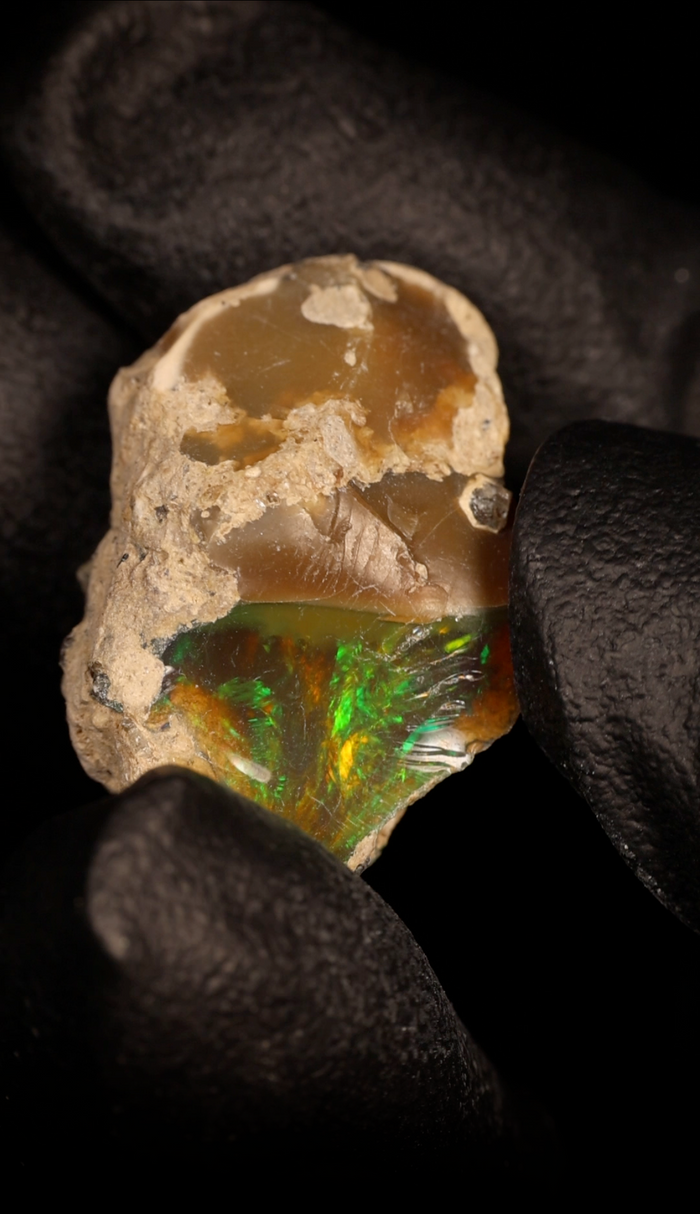 3.29g Rough Ethiopian Jewelry Grade Welo Opal