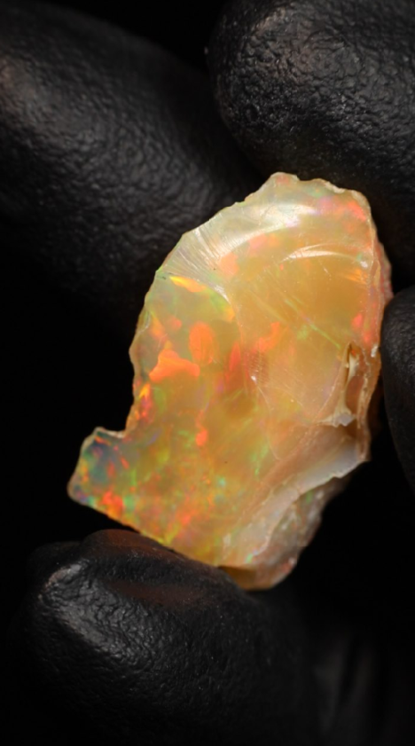 3.34g Rough Ethiopian Jewelry Grade Welo Opal