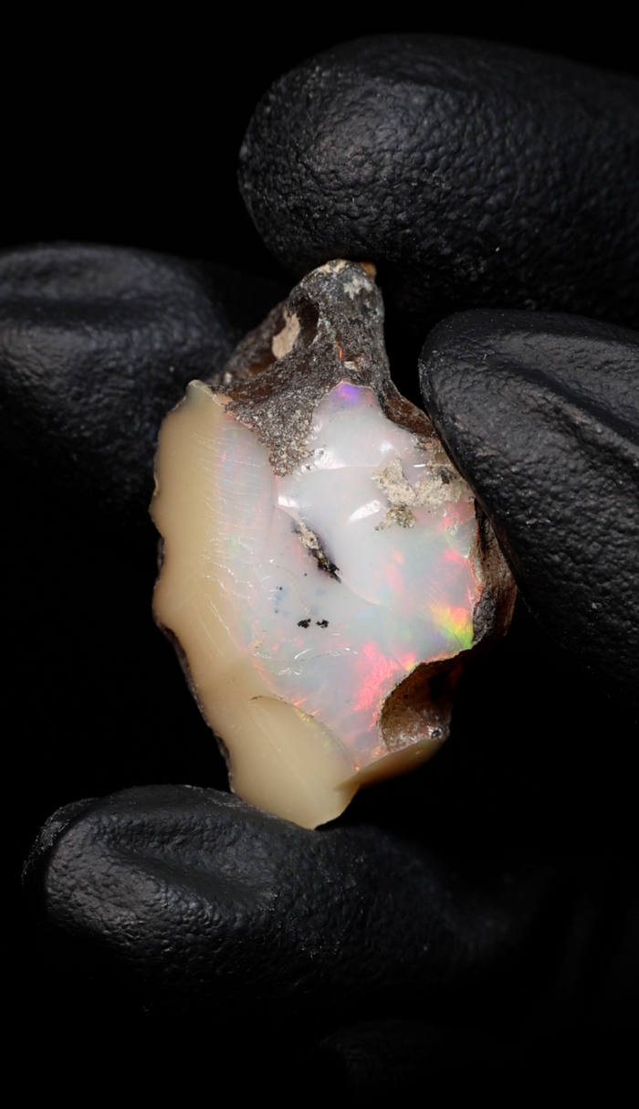 4.23g Rough Ethiopian Jewelry Grade Welo Opal