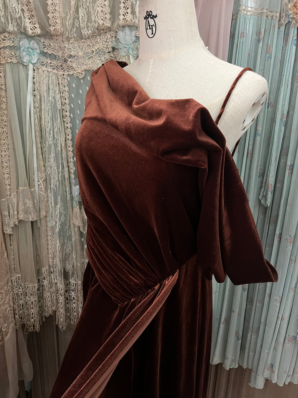 Venus dress