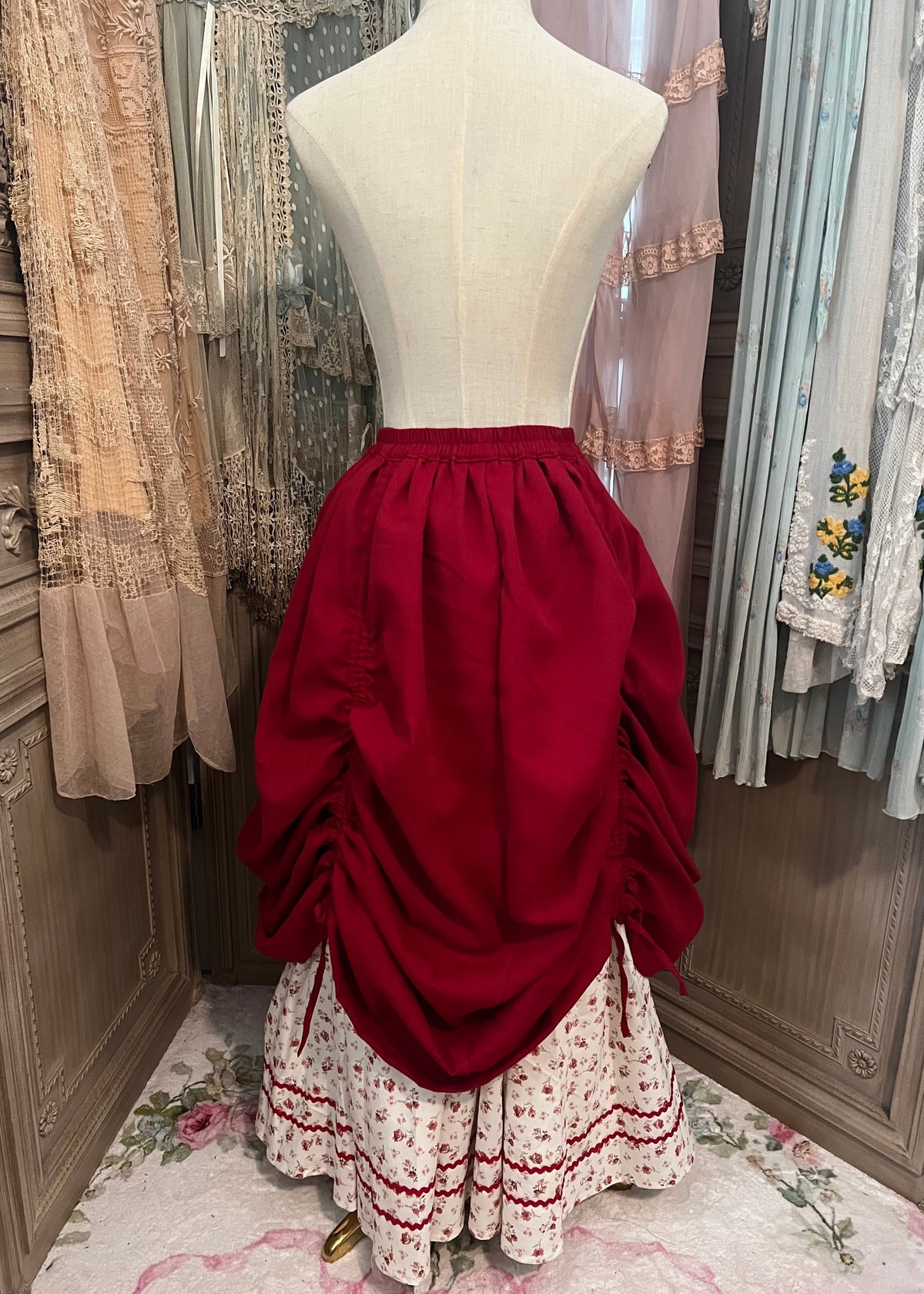 Madame Elisabeth Ensemble