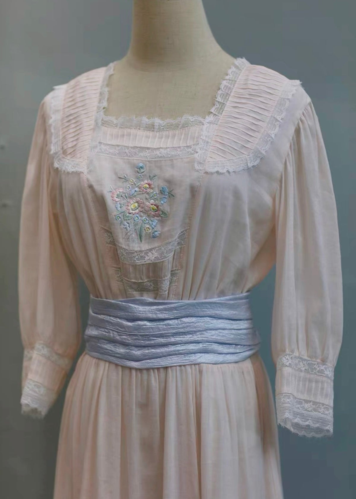 Embroidery love dress