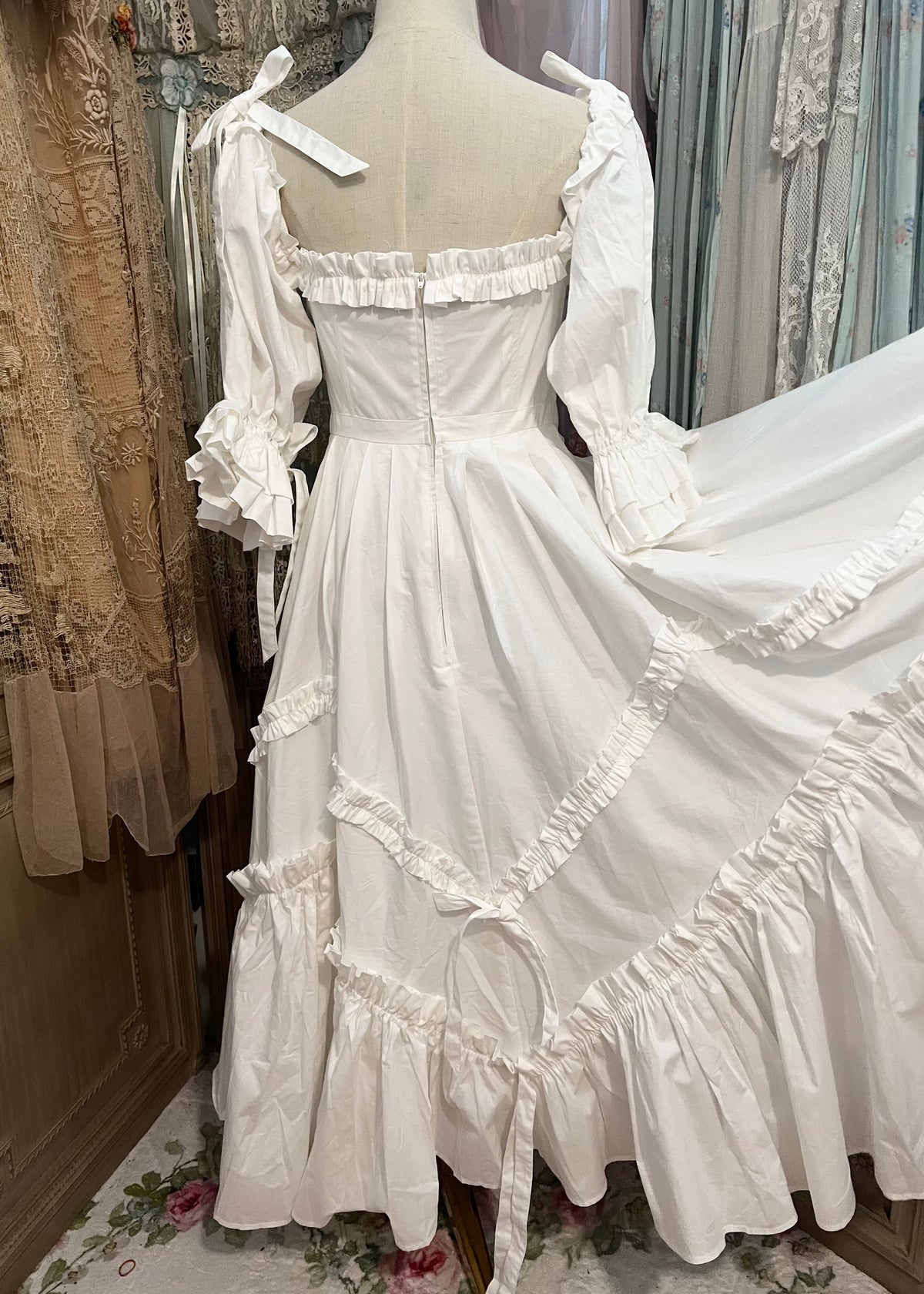 Laura wedding dress (preorder)