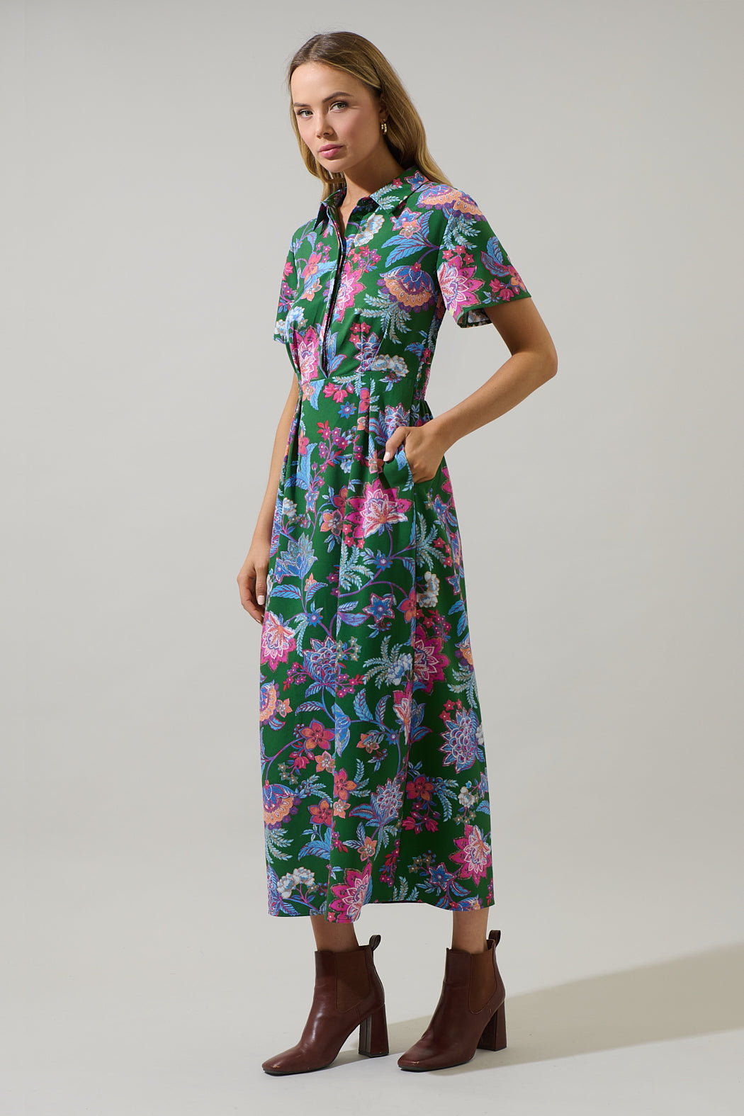 Elara Floral Marisy Collared Maxi Dress