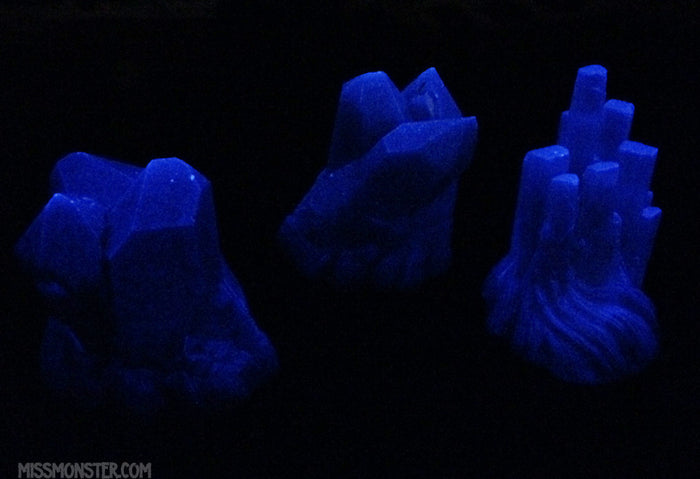 CAST CRYSTAL LIGHT- LIGHT UP, GLOW IN THE DARK