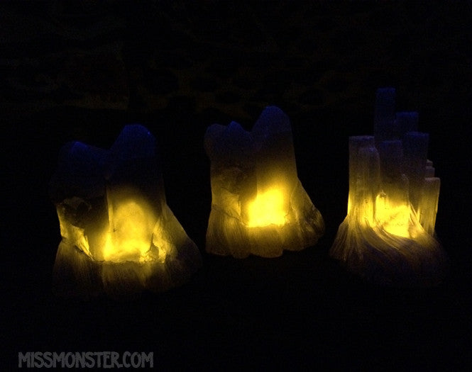 CAST CRYSTAL LIGHT- LIGHT UP, GLOW IN THE DARK