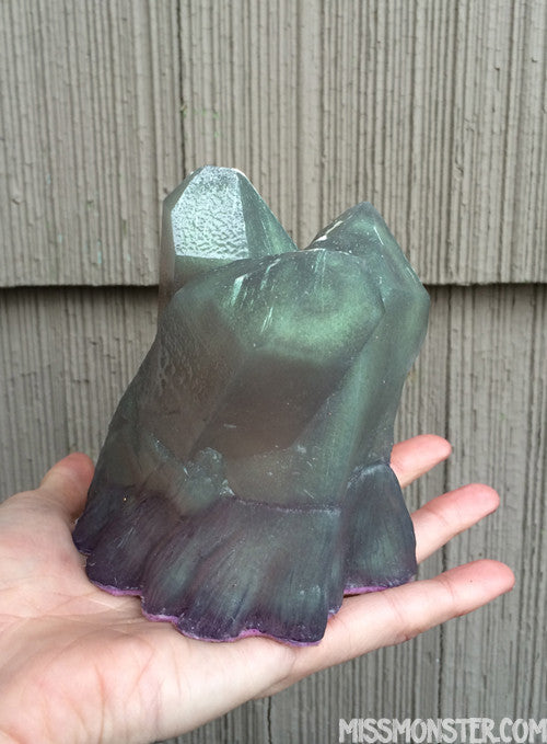 CAST CRYSTAL LIGHT- LIGHT UP, GLOW IN THE DARK