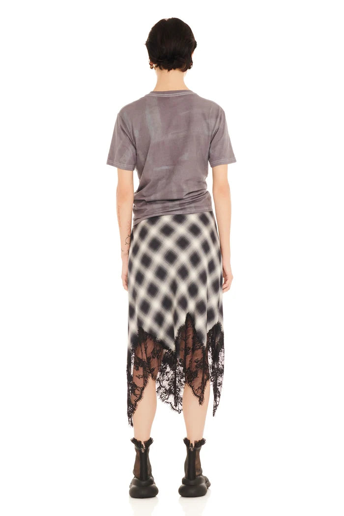 Charcoal Daisies Ring Tee