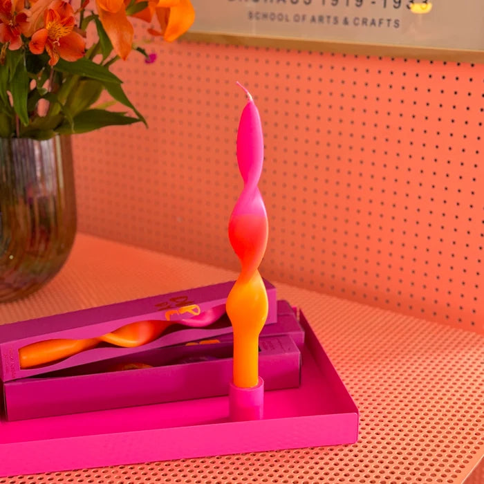 Deliciously Dreamy Dip Dye Candle