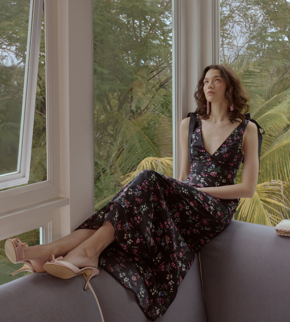The Cassie Dress - Navy Scallop Bow Chintz