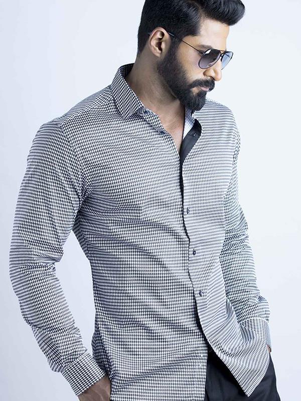 Headhunter Black Printed Full Sleeve Single Cuff Slim Fit Party Wear Blended Shirt