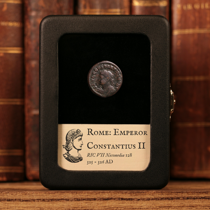 Rome, Constantius II, AE Unit, Camp Gate Reverse - 325 to 326 CE - Roman Empire
