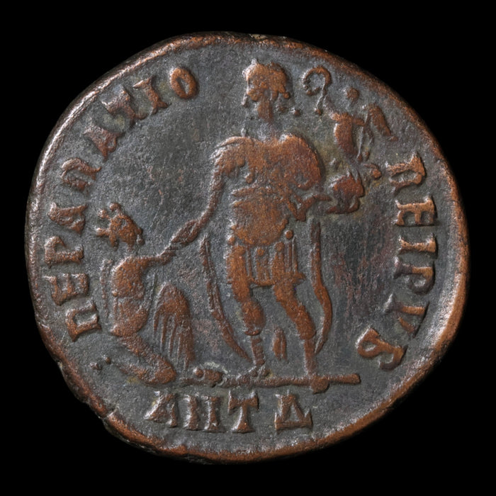 Rome, Emperor Gratian, Bronze, Emperor & Victory Reverse - 378 to 383 CE - Roman Empire
