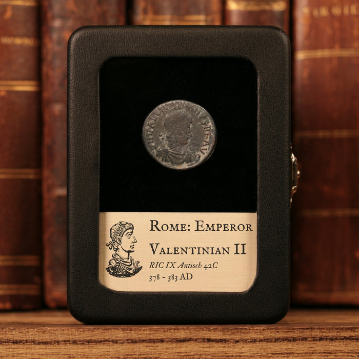 Rome, Emperor Valentinian II, AE Unit, Emperor Holding Victory Reverse - 378 to 383 CE - Roman Empire
