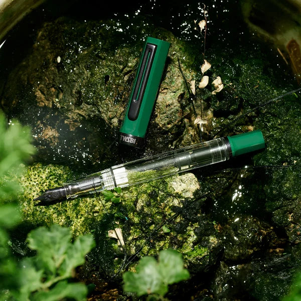 Irish Green w/ Onyx / Extra Fine