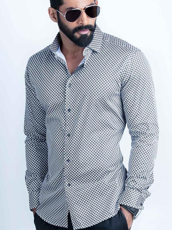 Walker Black Printed Full Sleeve Single Cuff Slim Fit Party Wear Blended Shirt